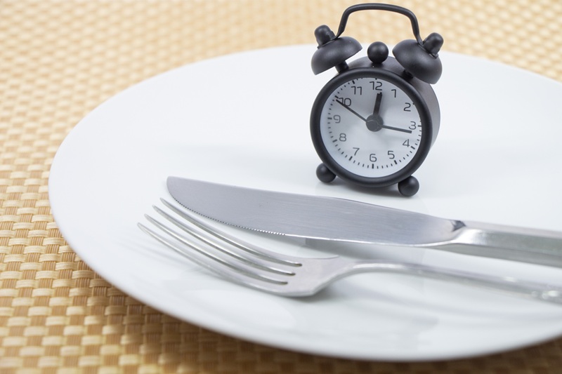 空腹ダイエット16時間の考え方と注意点