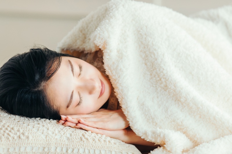 夜・寝る前に飲むメリット|睡眠の質を高めたい人におすすめ
